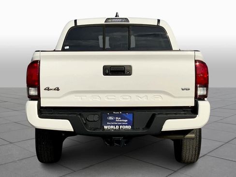 Used 2022 Toyota Tacoma SR image 4