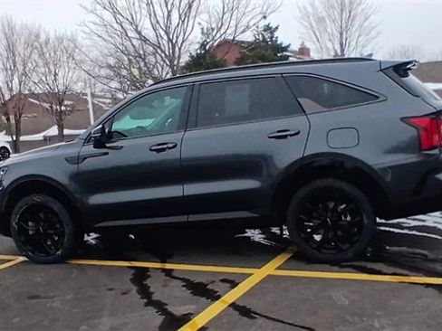 Certified 2023 Kia Sorento SX image 8