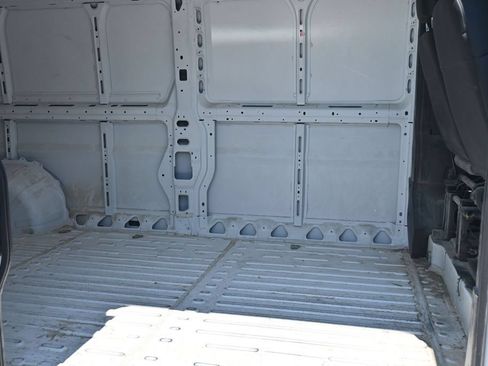 Used 2026 RAM ProMaster 2500 w/ Convenience Group FWD image 17