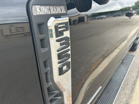 Used 2025 Ford F350 King Ranch w/ FX4 Off-Road Package image 20