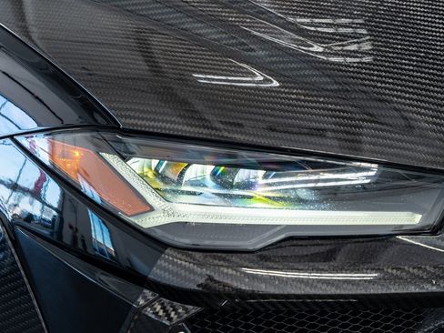 Used 2022 Lamborghini Urus image 21