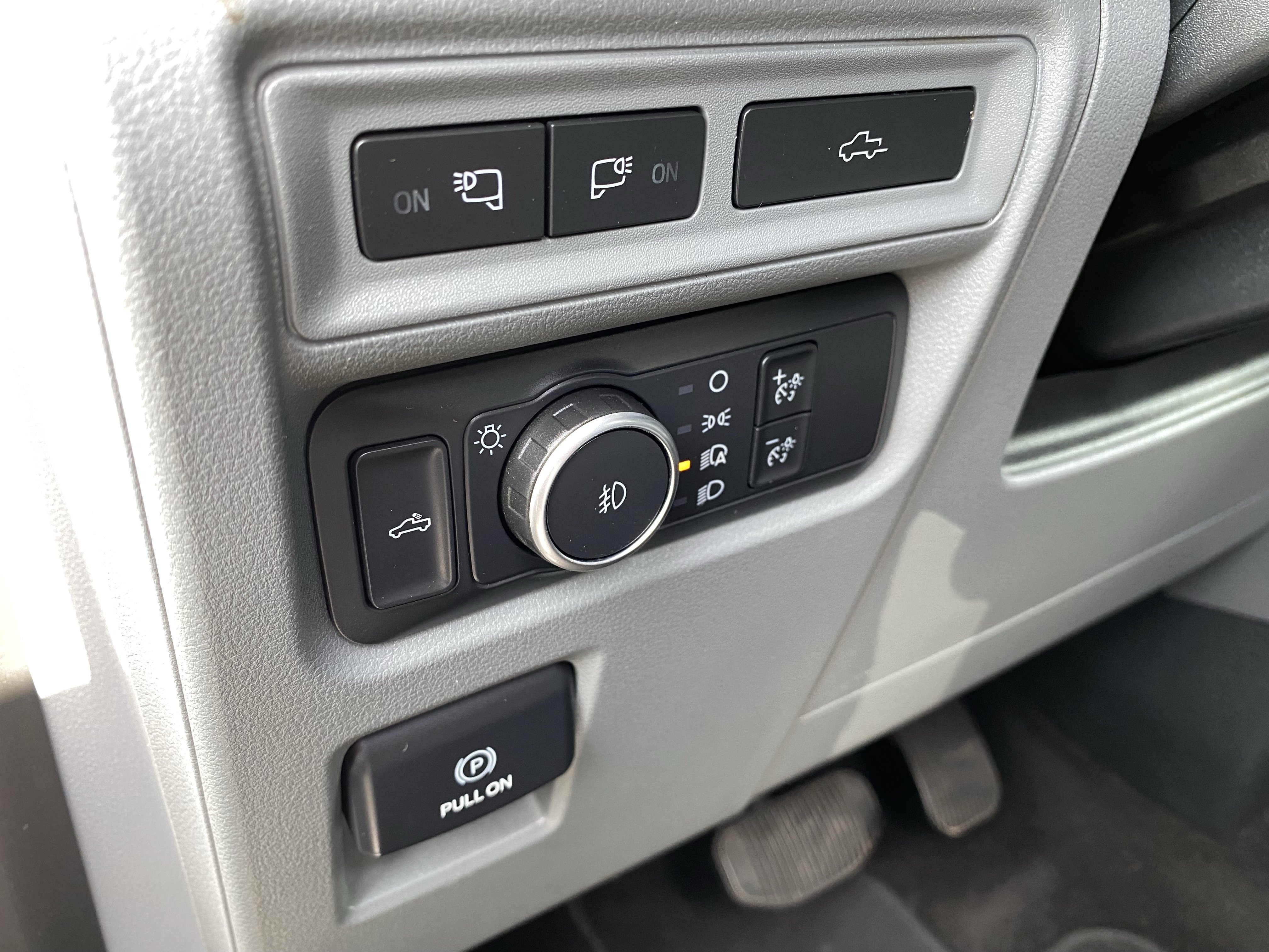 Used 2021 Ford F150 XLT w/ Equipment Group 302A High RWD image 19