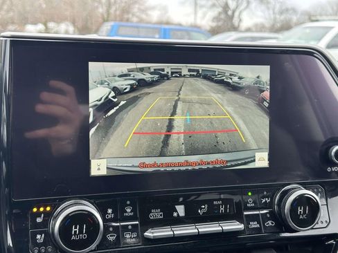 Used 2023 Toyota Highlander Limited image 33