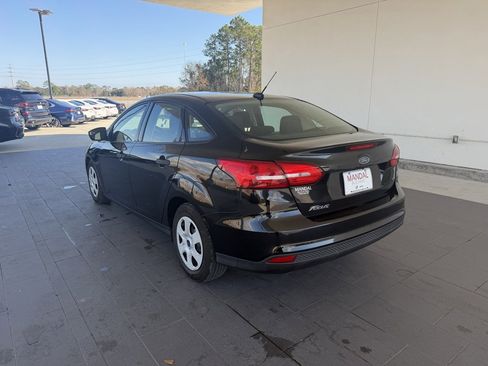 Used 2017 Ford Focus S image 7