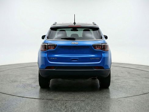 Used 2025 Jeep Compass Limited image 7