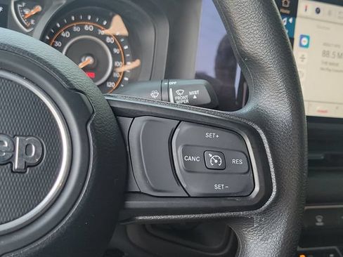 Used 2024 Jeep Wrangler Sport AWD/4WD image 21