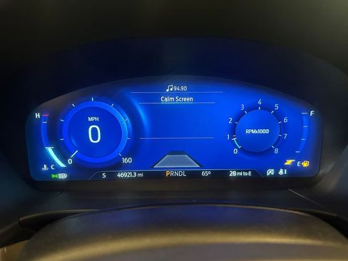 Used 2022 Ford Escape Titanium w/ Class II Trailer Tow Package AWD/4WD image 10