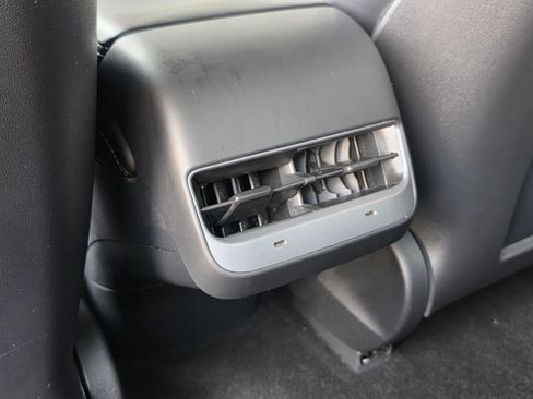 Used 2023 Tesla Model 3 Standard Range RWD image 32