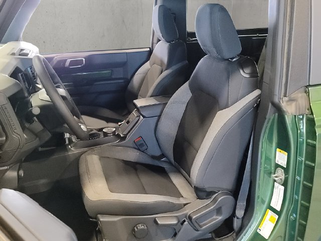 Used 2025 Ford Bronco 2-Door AWD/4WD image 29