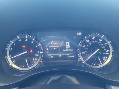 Used 2022 Toyota Highlander XLE image 22