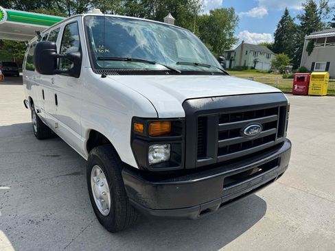 Used 2012 Ford E-350 and Econoline 350 Extended Super Duty w/ Insulation Pkg RWD image 9