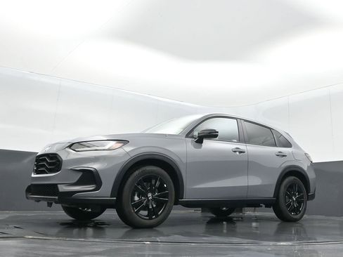 Certified 2026 Honda HR-V Sport image 11