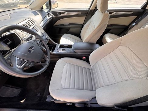 Used 2018 Ford Fusion S image 8