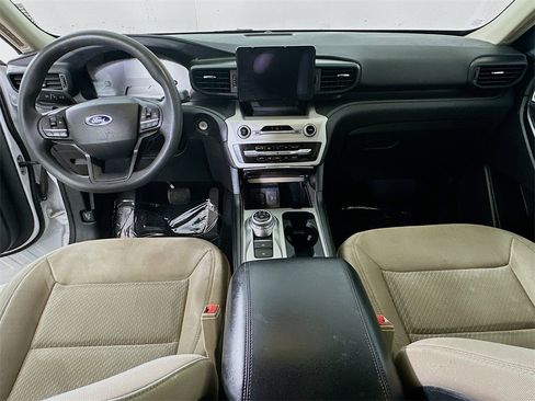 Used 2020 Ford Explorer Base image 15