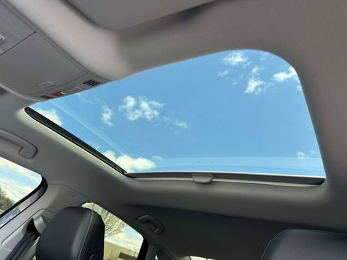 Used 2026 Volkswagen Jetta SE image 16