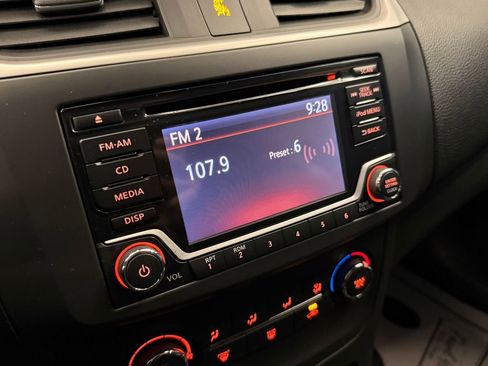 Used 2018 Nissan Sentra S FWD image 13