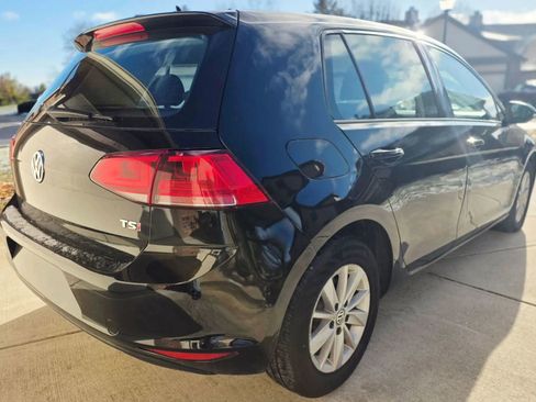 Used 2016 Volkswagen Golf S image 5