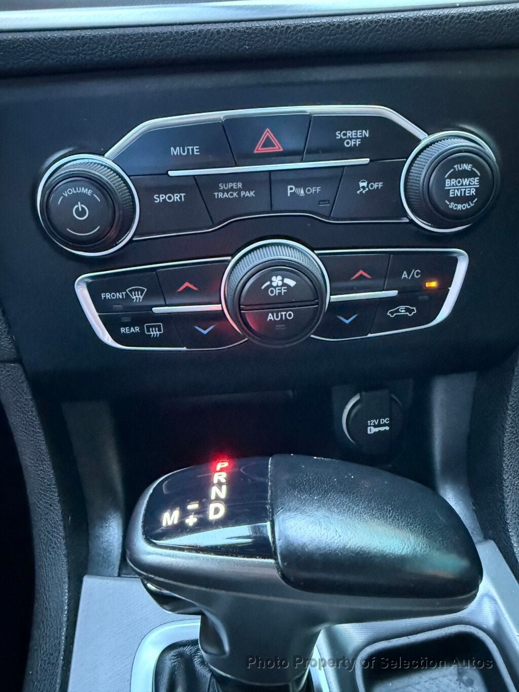Used 2020 Dodge Charger R/T RWD image 34
