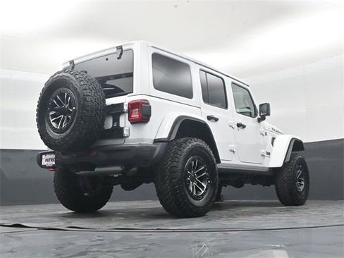 New 2026 Jeep Wrangler Unlimited Rubicon w/ Steel Bumper Group image 40