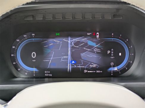 Certified 2025 Volvo XC90 B6 Ultra w/ Lounge Package image 40