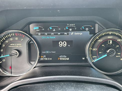 Used 2020 Ford F150 Lariat w/ Equipment Group 502A Luxury AWD/4WD image 15