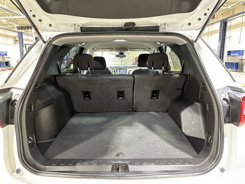 Used 2020 Chevrolet Equinox LT image 19