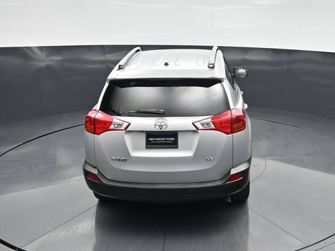Used 2013 Toyota RAV4 LE FWD image 38
