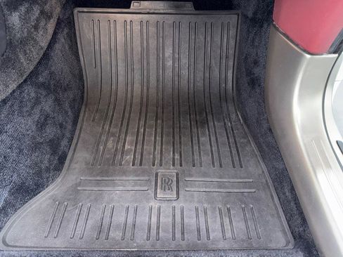 Used 2017 Rolls-Royce Dawn image 69