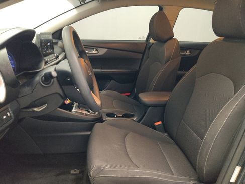 Used 2019 Kia Forte LXS FWD image 17