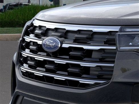 New 2026 Ford Explorer Active w/ Active Comfort Package image 17