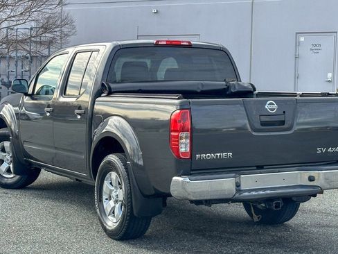 Used 2011 Nissan Frontier SV w/ SV Premium Utility Pkg image 14