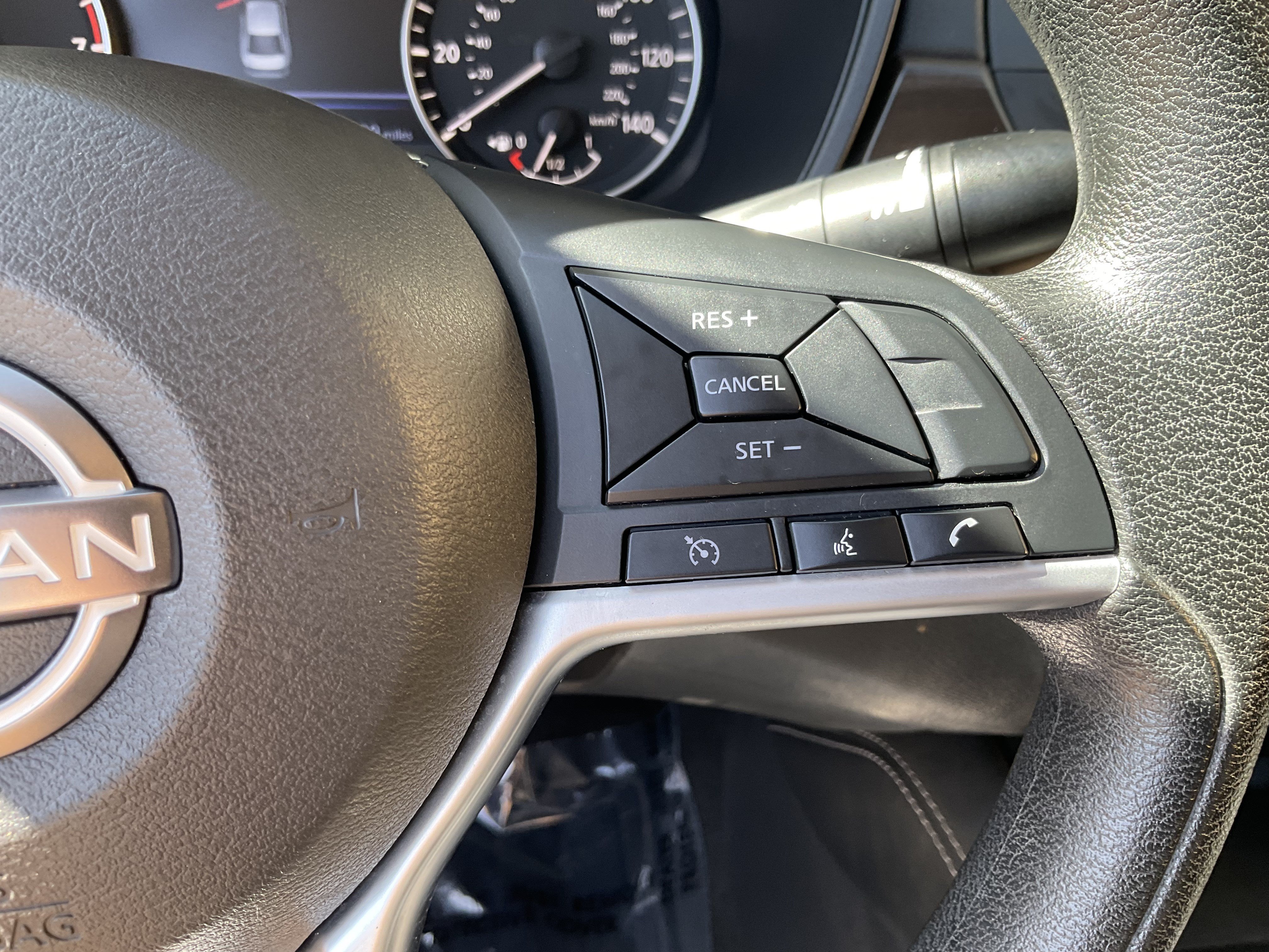 Used 2025 Nissan Altima 2.5 SV AWD/4WD image 31