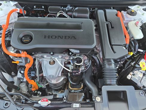 Used 2024 Honda Accord Sport image 29