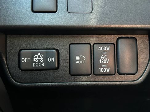 Used 2022 Toyota Tacoma TRD Sport w/ Technology Package AWD/4WD image 23