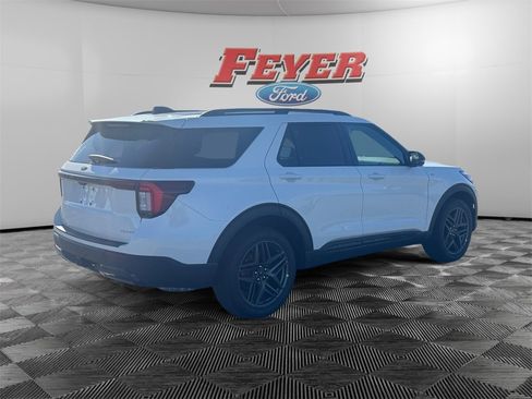 New 2026 Ford Explorer ST-Line w/ ST-Line Street Pack image 7