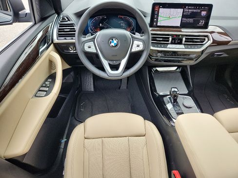 Used 2024 BMW X3 xDrive30i w/ Premium Package image 11