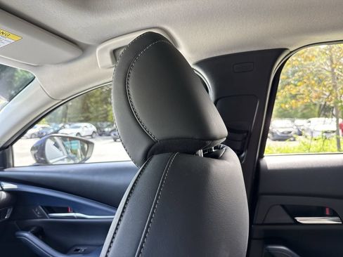 Used 2021 MAZDA CX-30 FWD 2.5 S w/ Preferred Package image 16