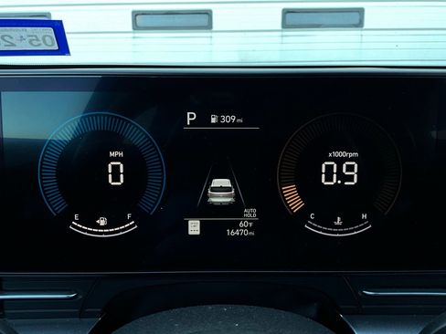 Used 2025 Hyundai Kona SEL image 39