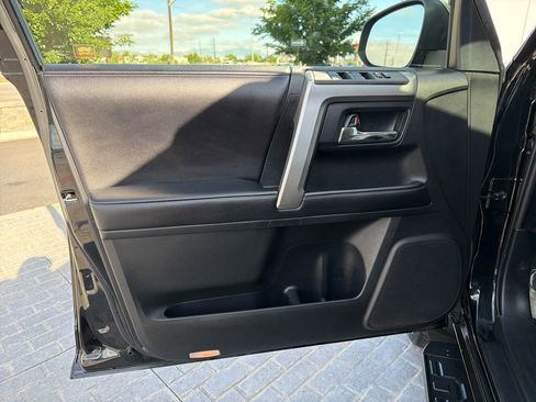 Used 2018 Toyota 4Runner SR5 Premium AWD/4WD image 10