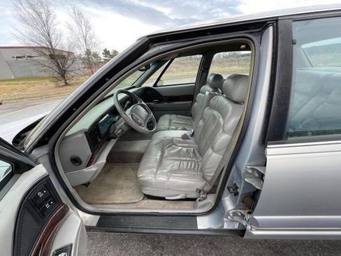 Used 1998 Buick Le Sabre Limited w/ Gran Touring Pkg image 21