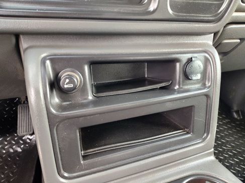 Used 2005 Chevrolet Silverado 3500 LS w/ Heavy-Duty Power Package image 23