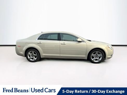 Used 2010 Chevrolet Malibu LT w/ Power Convenience Package image 8