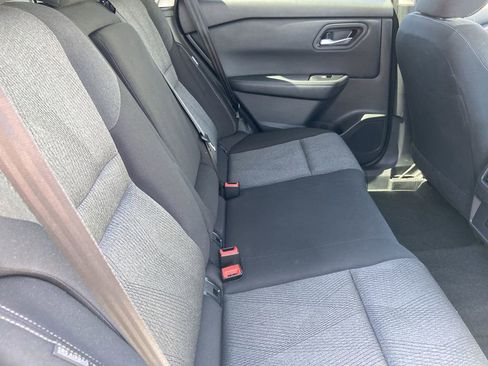 Used 2025 Nissan Rogue SV FWD image 22