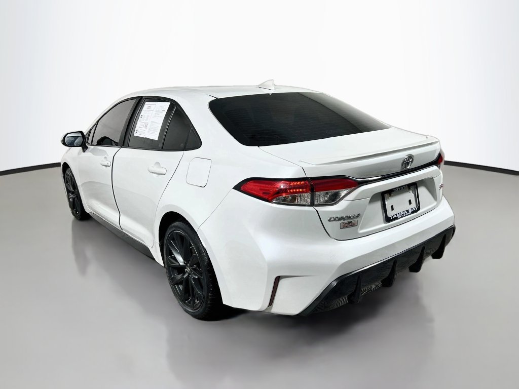 Used 2024 Toyota Corolla SE FWD image 3
