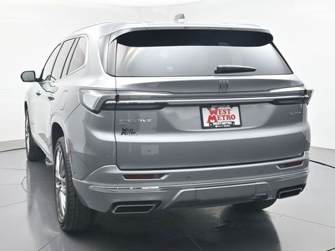 Used 2025 Buick Enclave Avenir w/ Super Cruise Package AWD/4WD image 30