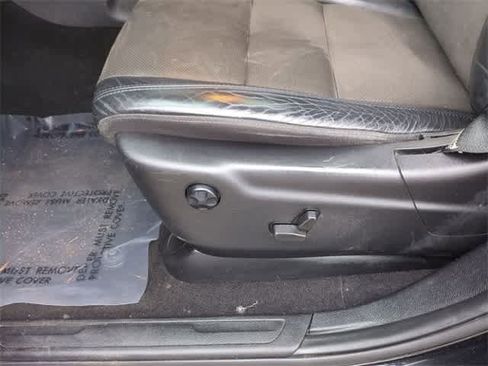 Used 2021 Jeep Grand Cherokee Laredo X image 17