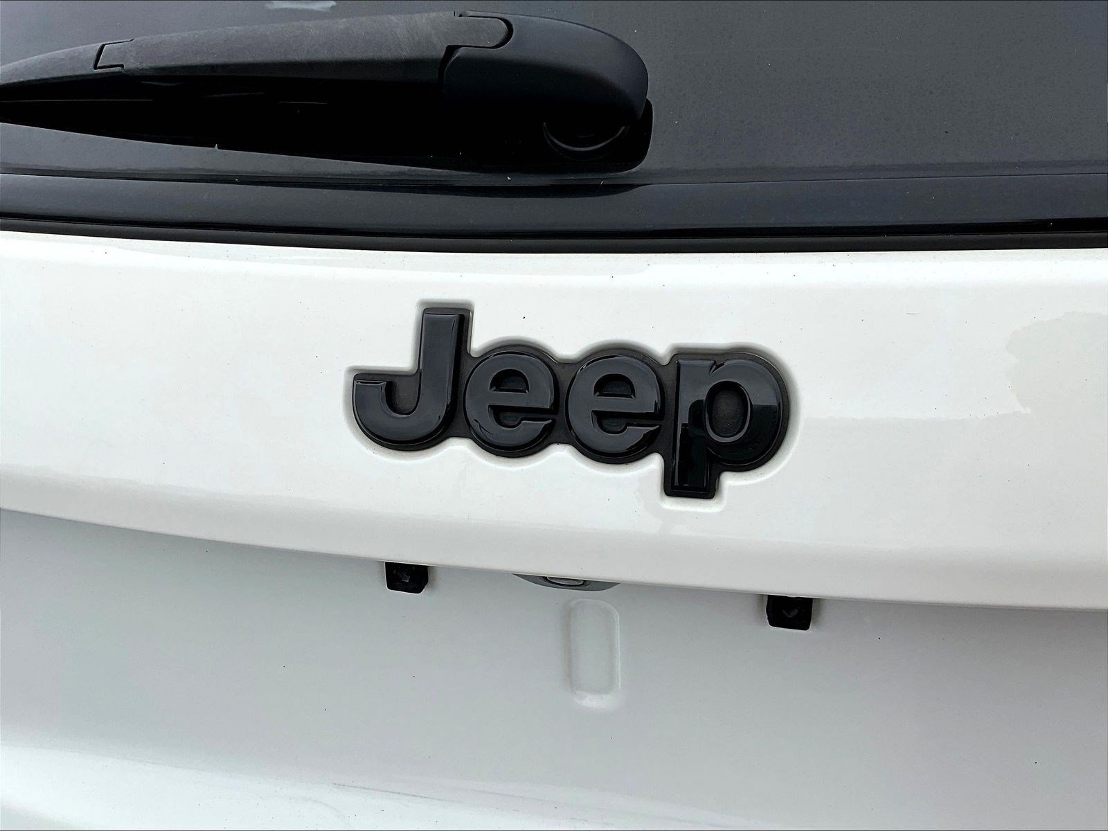 Used 2021 Jeep Compass Latitude FWD image 24