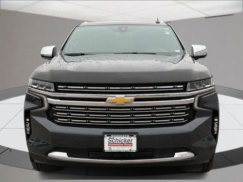 Used 2022 Chevrolet Suburban Premier image 9