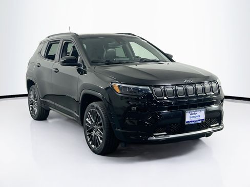 Used 2022 Jeep Compass High Altitude AWD/4WD image 3
