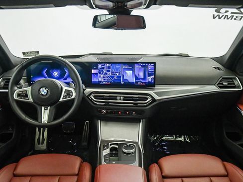 Used 2023 BMW 330i Sedan w/ M Sport Package RWD image 15